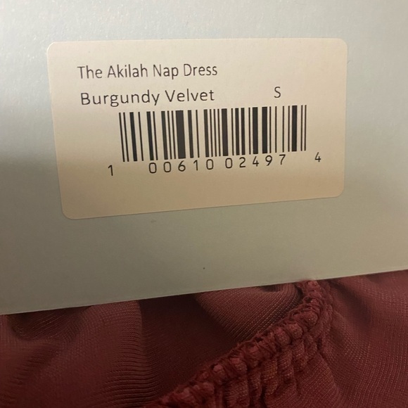 Hill House | The Akilah Nap Dress In Burgundy Velvet Small - Picture 8 of 11